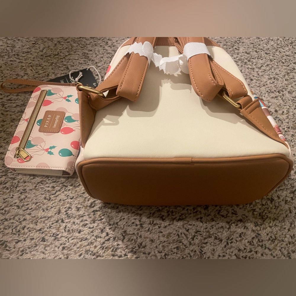 Loungefly Disney Pixar Up Carl & Ellie Mini Backpack Christmas Backpack & Wallet - Picture 4 of 7